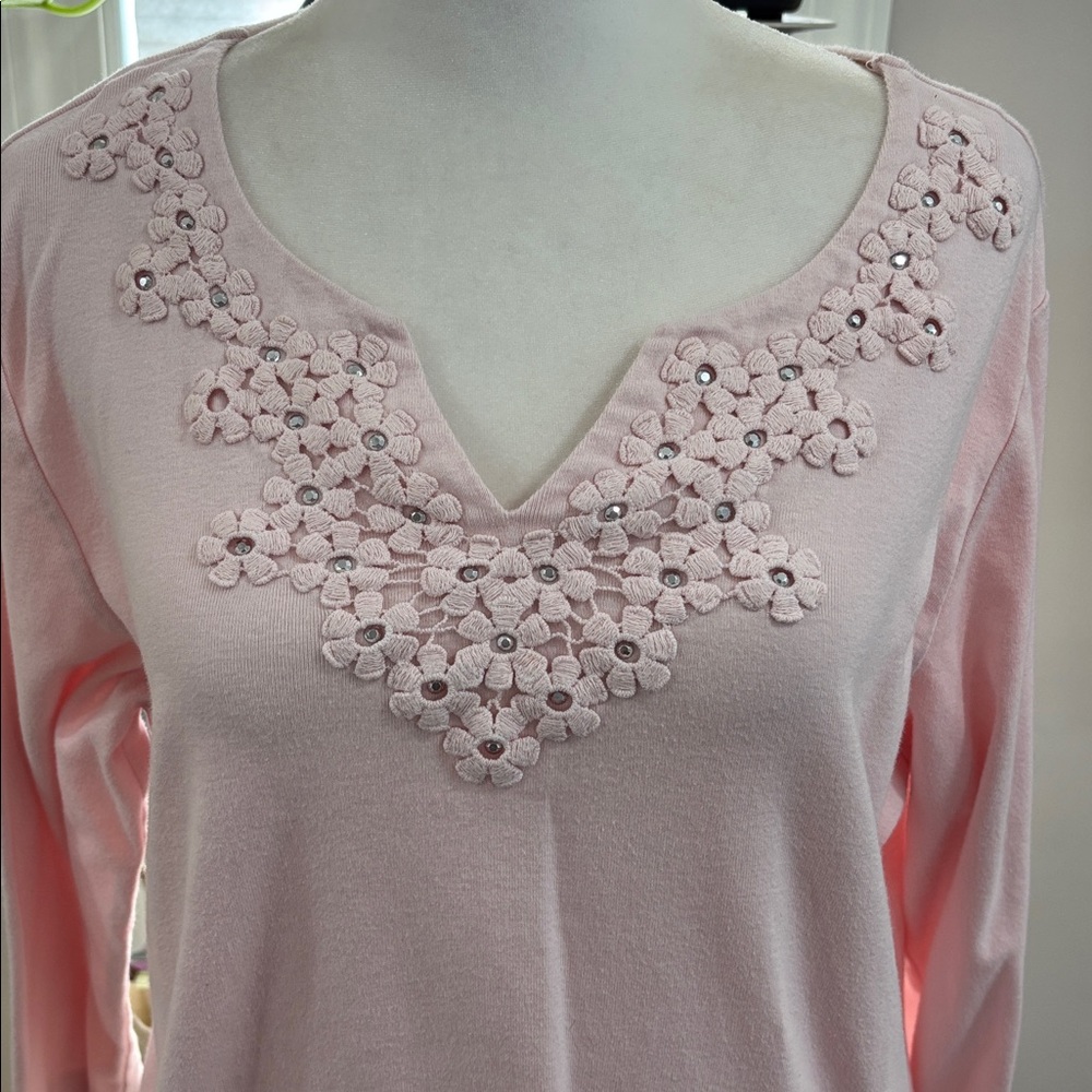 🦒 Karen Scott Pink Embellished V Neck Top size 0X - Picture 3 of 6